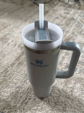 Stanley baby blue Travel Mug with Light Gray Handle
